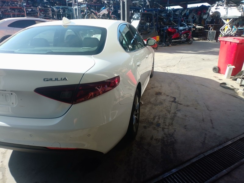 alfa romeo giulia (952_) del año 2018
