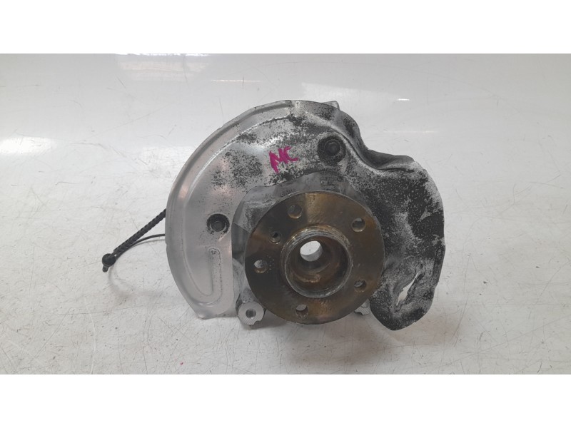 Recambio de mangueta delantera izquierda para bmw x1 (f48) sdrive 18 d referencia OEM IAM 31216876645  