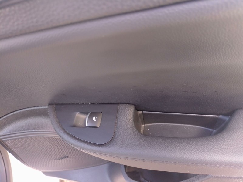 Recambio de mando elevalunas trasero derecho para alfa romeo giulia (952_) 2.2 d (952aem250, 952aea250) referencia OEM IAM   