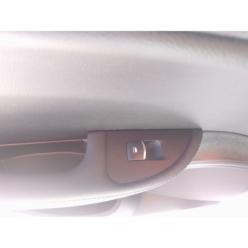 Recambio de mando elevalunas trasero izquierdo para alfa romeo giulia (952_) 2.2 d (952aem250, 952aea250) referencia OEM IAM   