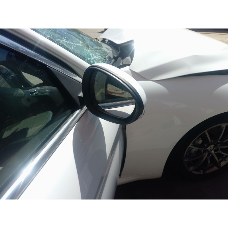 Recambio de retrovisor derecho para alfa romeo giulia (952_) 2.2 d (952aem250, 952aea250) referencia OEM IAM   