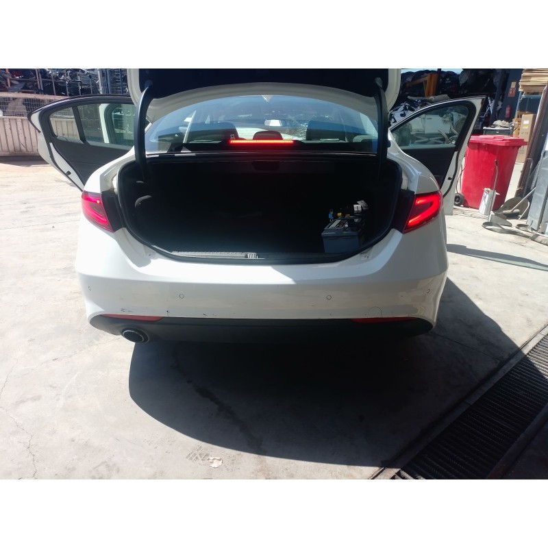 Recambio de paragolpes trasero para alfa romeo giulia (952_) 2.2 d (952aem250, 952aea250) referencia OEM IAM   