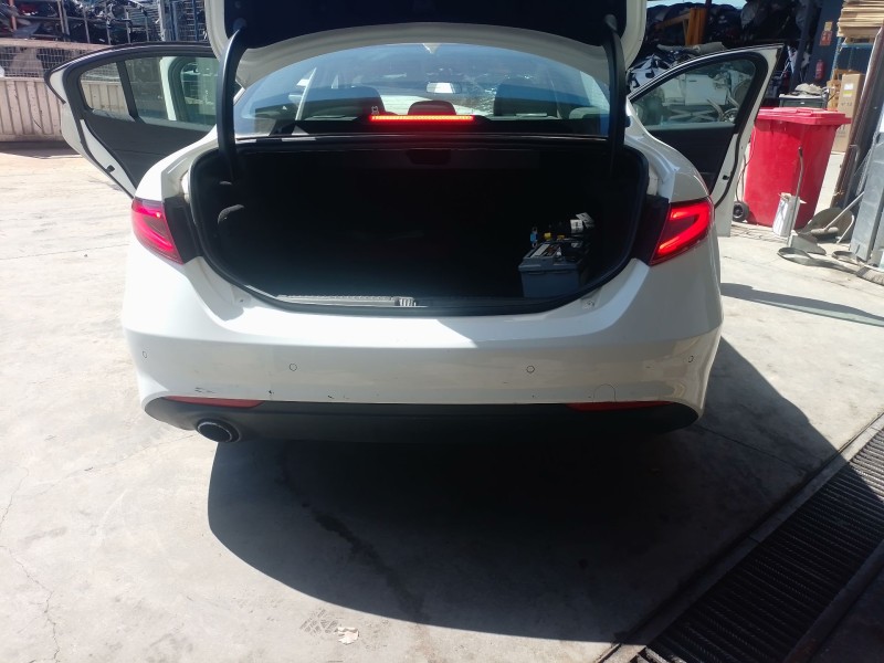 Recambio de paragolpes trasero para alfa romeo giulia (952_) 2.2 d (952aem250, 952aea250) referencia OEM IAM   