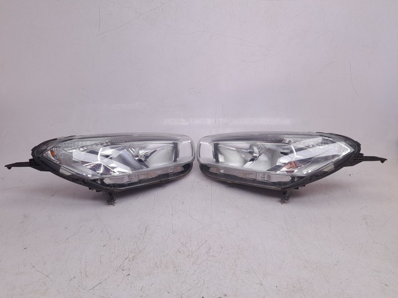 Recambio de morro completo para ford transit courier b460 furgoneta/monovolumen 1.5 tdci referencia OEM IAM 1946463  