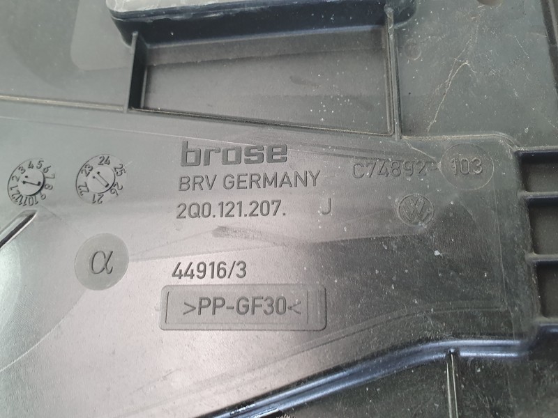 Recambio de electroventilador para volkswagen t-cross (c11, d31) 1.0 tsi referencia OEM IAM 2Q0121207J  
