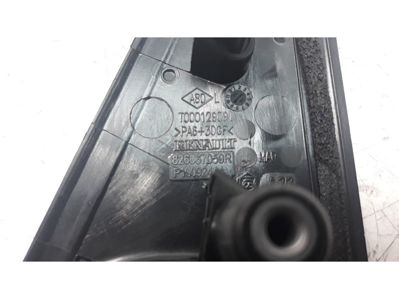 Recambio de maneta exterior trasera izquierda para renault clio iv 1.5 dci diesel fap referencia OEM IAM 826067059R  