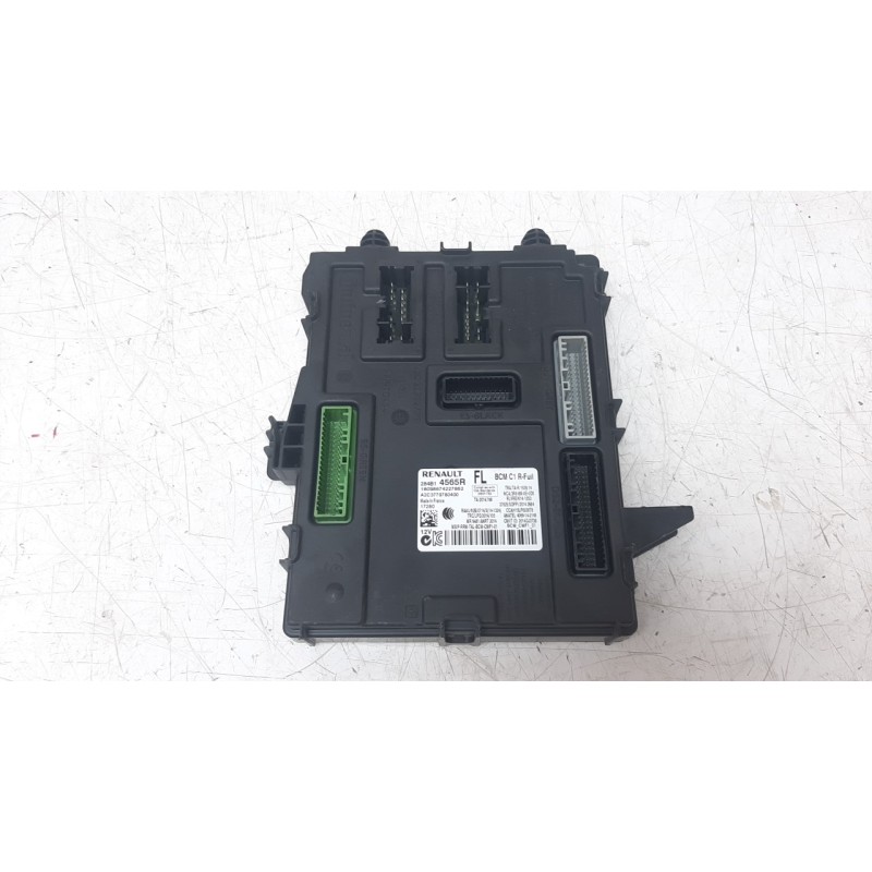 Recambio de caja reles / fusibles para renault megane iv berlina 5p 1.5 blue dci diesel fap referencia OEM IAM 284B14565R  