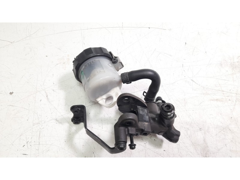 Recambio de bomba freno delantera para yamaha tracer tracer 9 (rn70) referencia OEM IAM B7N2580A0000  