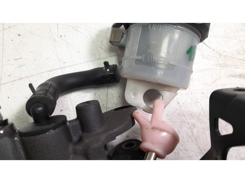 Recambio de bomba freno delantera para yamaha tracer tracer 9 (rn70) referencia OEM IAM B7N2580A0000  