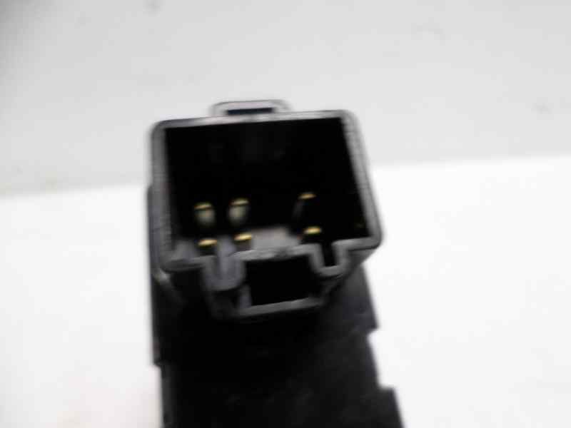 Recambio de mando elevalunas trasero izquierdo para daewoo tacuma sx referencia OEM IAM 96190777  