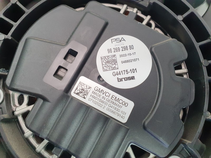 Recambio de electroventilador para citroën c4 x e-shine referencia OEM IAM 9826929880  