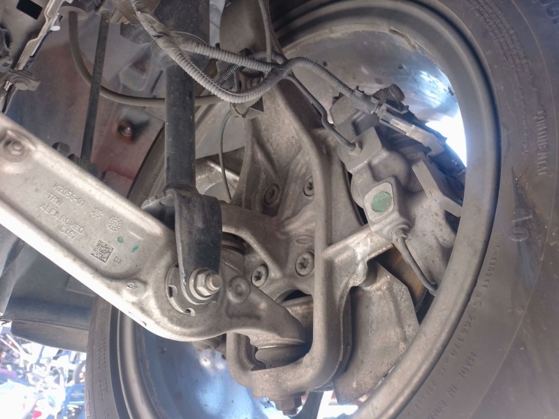 Recambio de mangueta delantera derecha para alfa romeo giulia (952_) 2.2 d (952aem250, 952aea250) referencia OEM IAM   