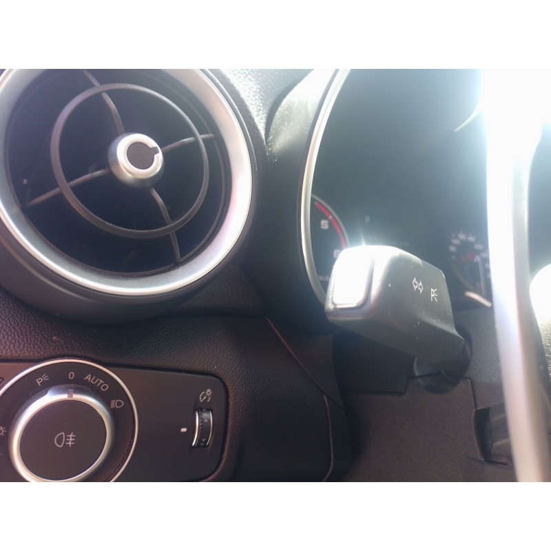 Recambio de mando multifuncion para alfa romeo giulia (952_) 2.2 d (952aem250, 952aea250) referencia OEM IAM   