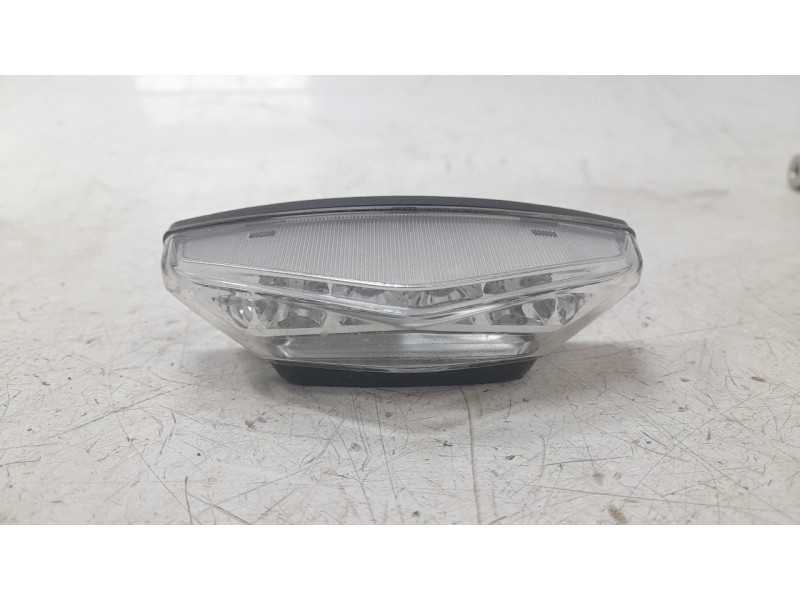 Recambio de piloto trasero central para bmw f (801cc - ) f 900 r a2 (4r90) referencia OEM IAM 8551834  