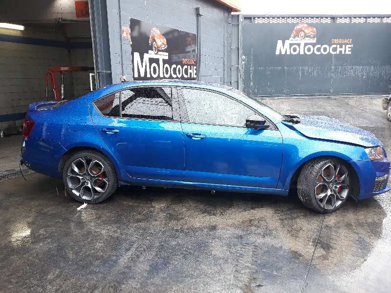 skoda octavia lim. (5e3) del año 2013