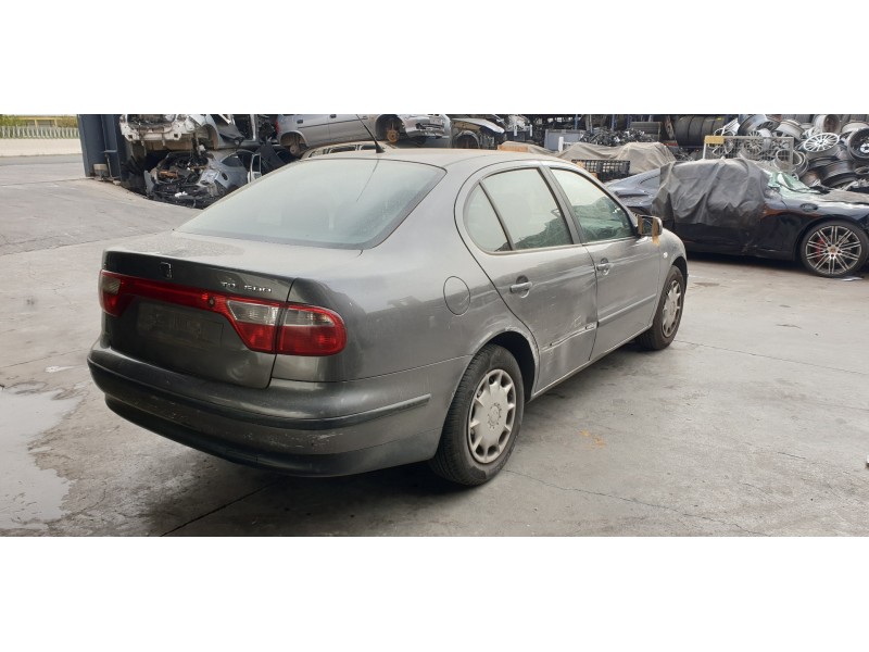 seat toledo (1m2) del año 2002