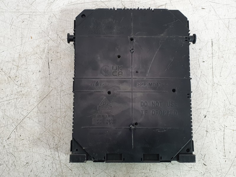 Recambio de caja reles / fusibles para opel corsa f (p2jo) 1.2 (68) referencia OEM IAM 9832881080  