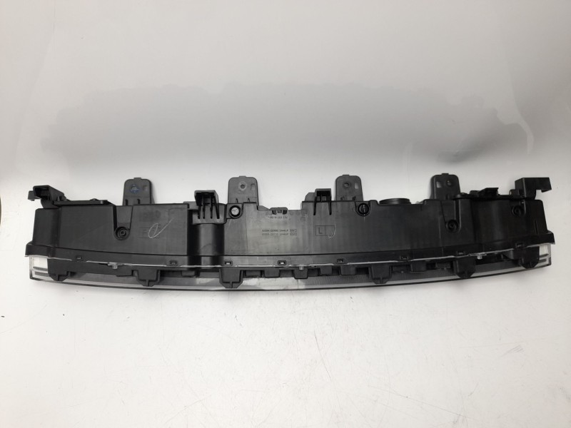 Recambio de faro delantero para hyundai bayon 1.2 mpi 79 cv maxx (2024) referencia OEM IAM   
