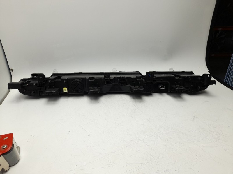 Recambio de faro delantero para hyundai bayon 1.2 mpi 79 cv maxx (2024) referencia OEM IAM   
