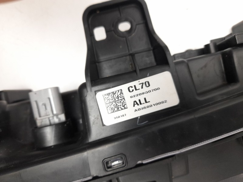 Recambio de faro delantero para hyundai bayon 1.2 mpi 79 cv maxx (2024) referencia OEM IAM   