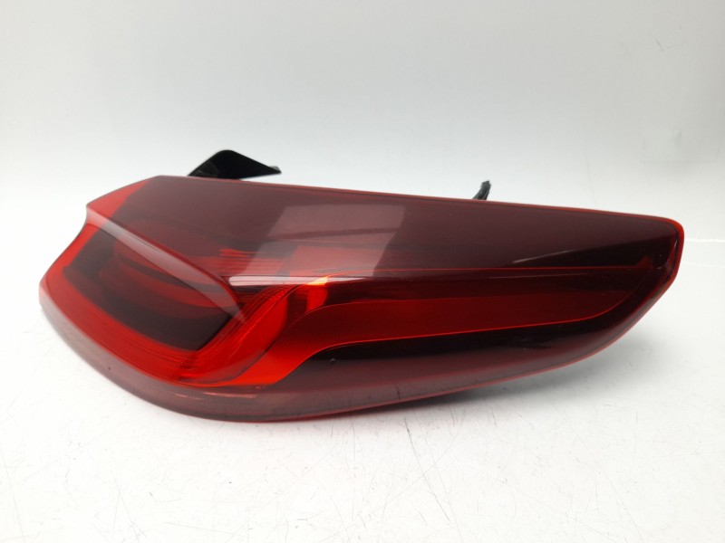 Recambio de piloto trasero derecho para kia xceed (cd) 1.6 gdi hybrid referencia OEM IAM 92402J7350  