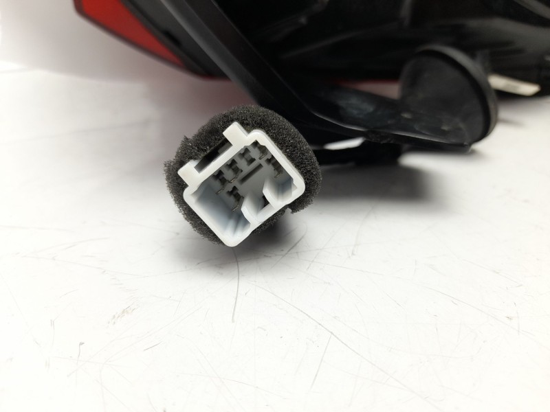 Recambio de piloto trasero derecho para kia xceed (cd) 1.6 gdi hybrid referencia OEM IAM 92402J7350  