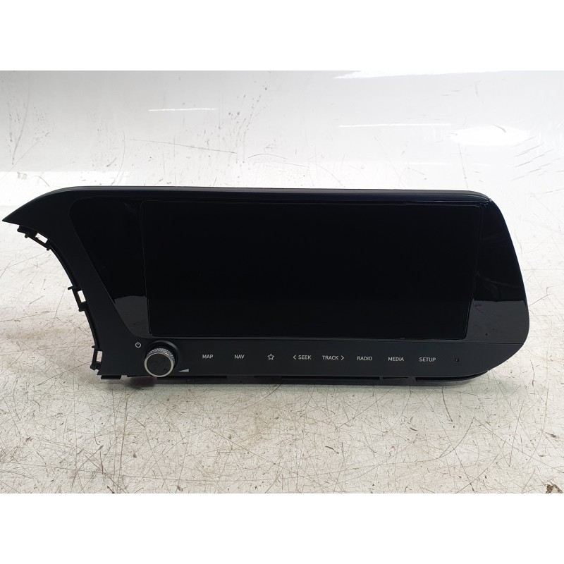 Recambio de pantalla multifuncion para hyundai bayon 1.2 mpi 79 cv maxx (2024) referencia OEM IAM 96560q0da04x  