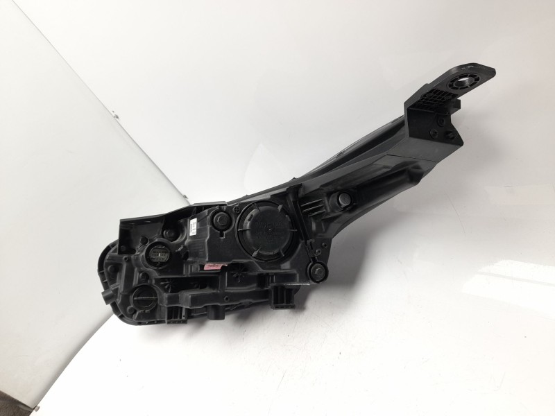Recambio de faro derecho para kia xceed (cd) 1.6 gdi hybrid referencia OEM IAM 92102J7850  