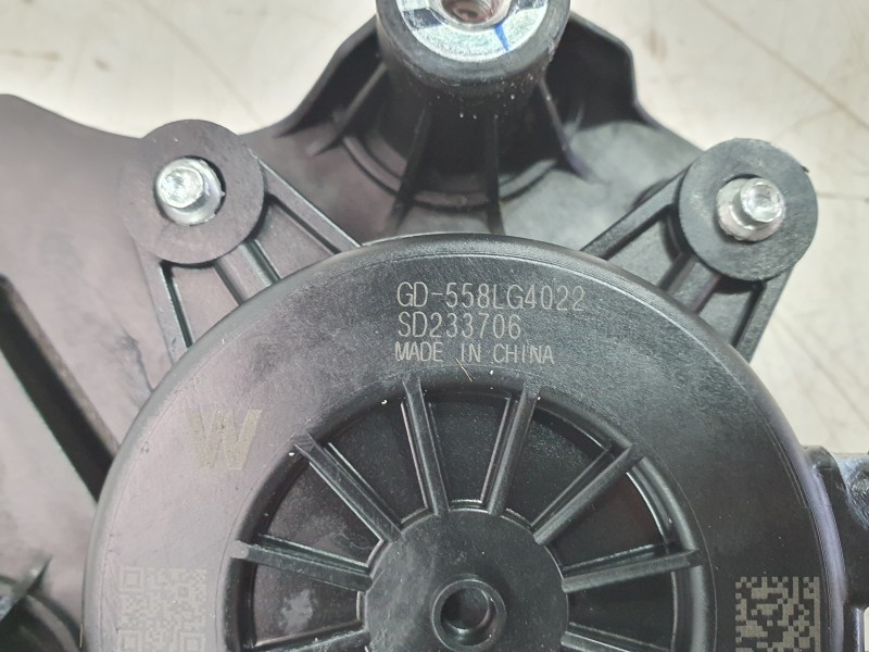 Recambio de elevalunas delantero derecho para mg zs suv (azs1) 1.5 vti referencia OEM IAM 10373042  