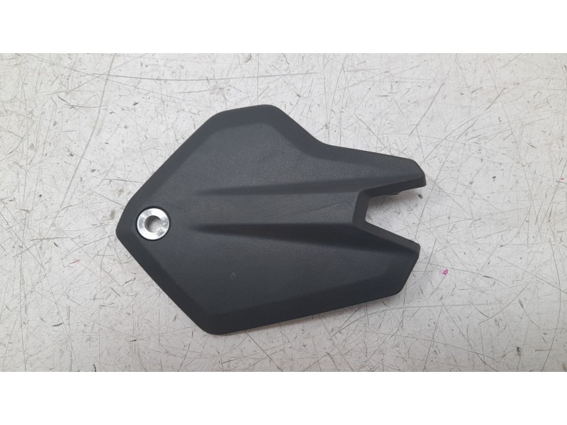 Recambio de moldura para bmw f (801cc - ) f 900 r a2 (4r90) referencia OEM IAM 8404017  