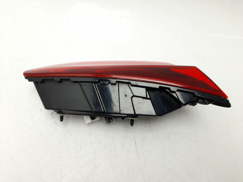 Recambio de piloto trasero izquierdo interior para kia xceed (cd) 1.6 gdi hybrid referencia OEM IAM 92403J7350  