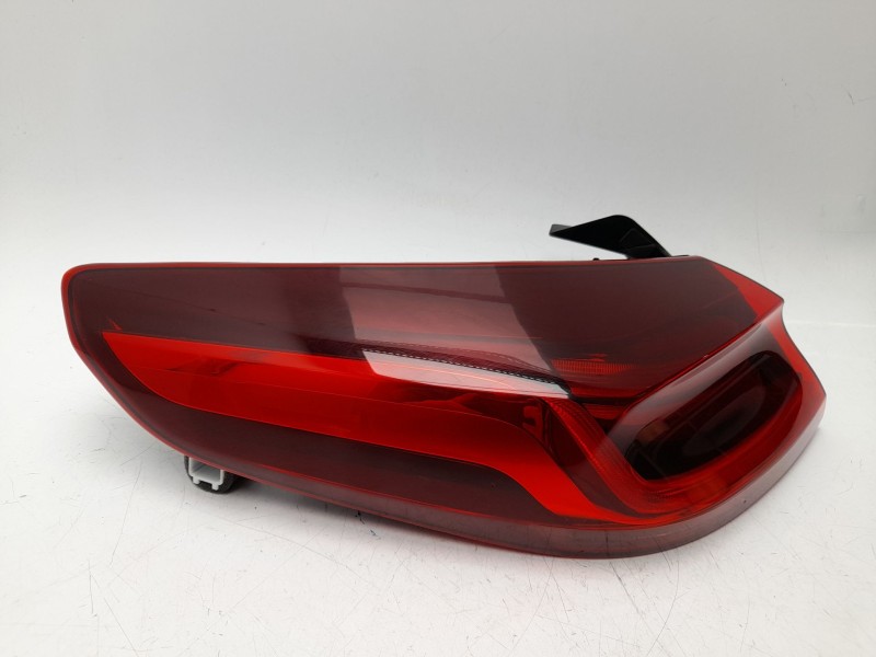 Recambio de piloto trasero izquierdo para kia xceed (cd) 1.6 gdi hybrid referencia OEM IAM 92401J7350  