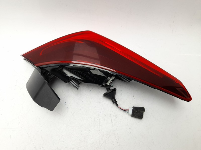 Recambio de piloto trasero izquierdo para kia xceed (cd) 1.6 gdi hybrid referencia OEM IAM 92401J7350  