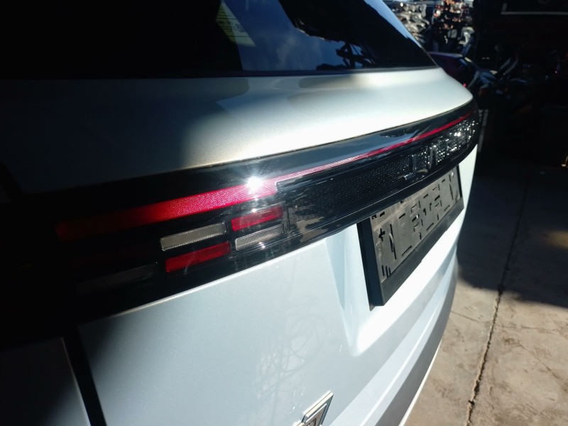 Recambio de piloto trasero central para jaecoo 7 phev 2025 referencia OEM IAM   