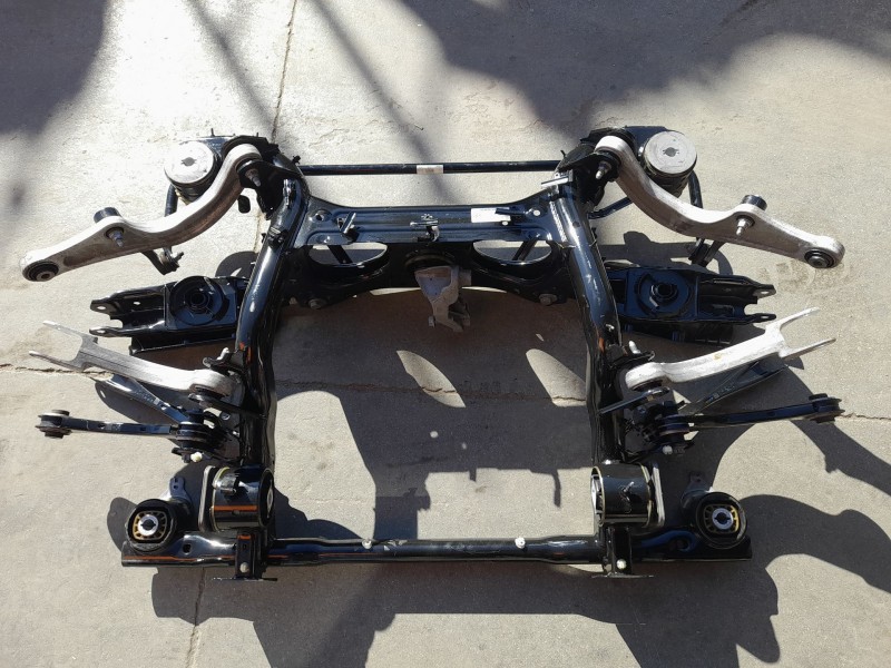 Recambio de puente trasero para volkswagen id.4 (e21) gtx referencia OEM IAM 1EA505235AR  