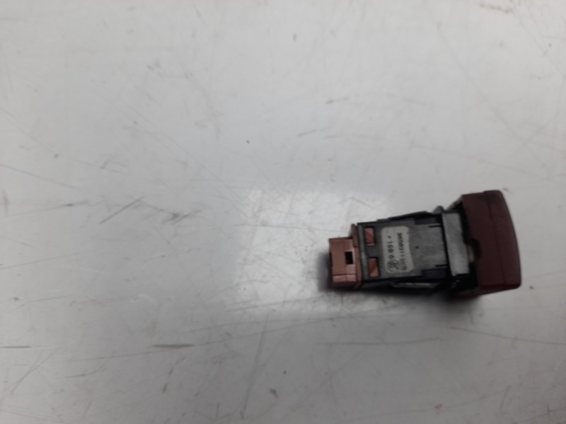 Recambio de warning para peugeot partner kombi 1.6 blue-hdi fap referencia OEM IAM 96583113KR  