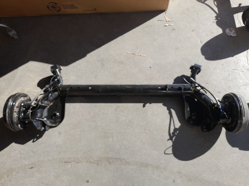 Recambio de puente trasero para ford transit courier b460 furgoneta/monovolumen 1.5 tdci referencia OEM IAM 2571553  