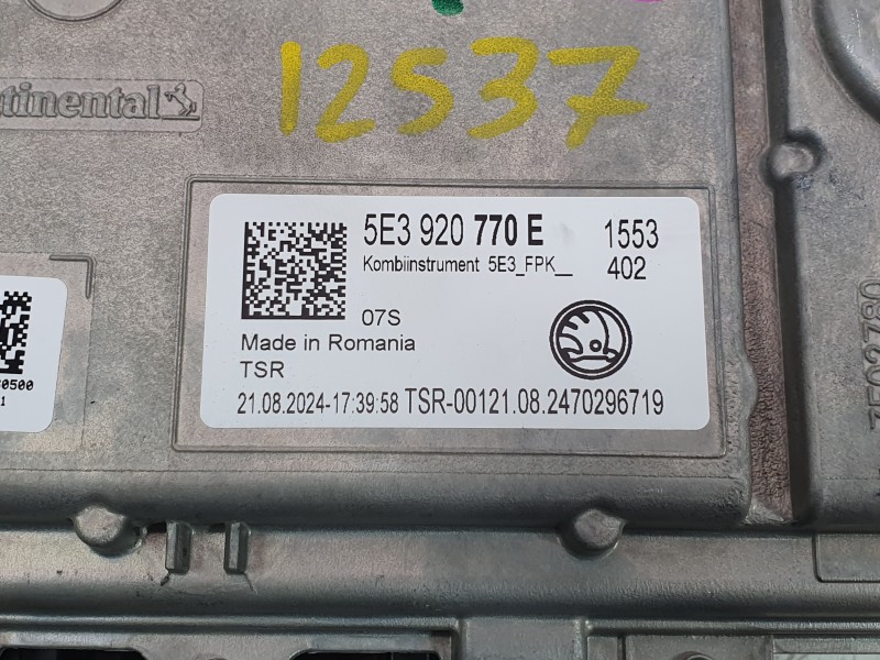 Recambio de cuadro instrumentos para skoda octavia iv (nx3, nn3, pv3) 2.0 tdi referencia OEM IAM 5E3920770B  