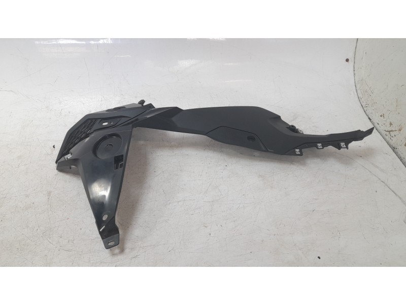 Recambio de moldura para bmw f (801cc - ) f 900 r a2 (4r90) referencia OEM IAM 46638403853  
