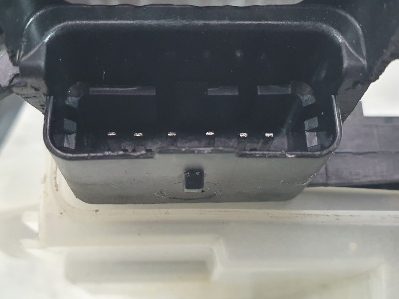 Recambio de cerradura puerta trasera derecha para opel crossland x / crossland (p17, p2qo) 1.2 (75) referencia OEM IAM 982671008