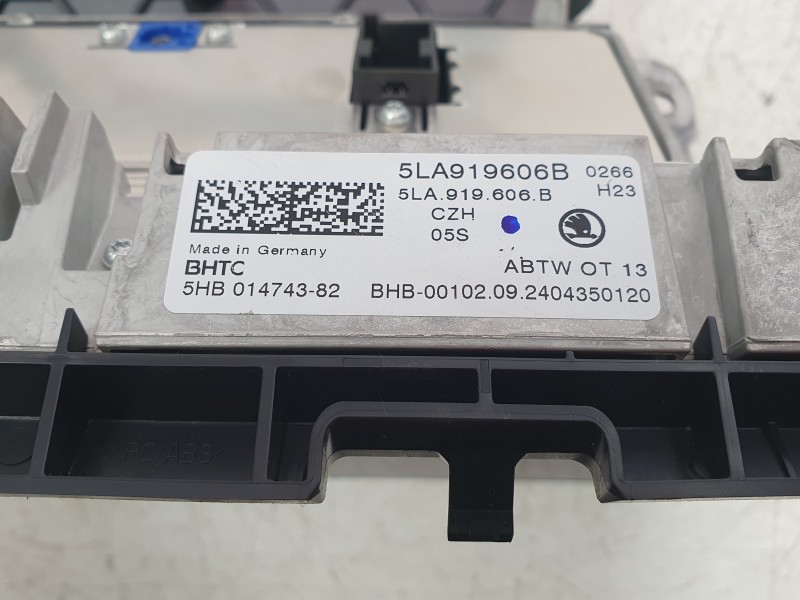 Recambio de sistema navegacion gps para skoda octavia iv (nx3, nn3, pv3) 2.0 tdi referencia OEM IAM 57H035816A  