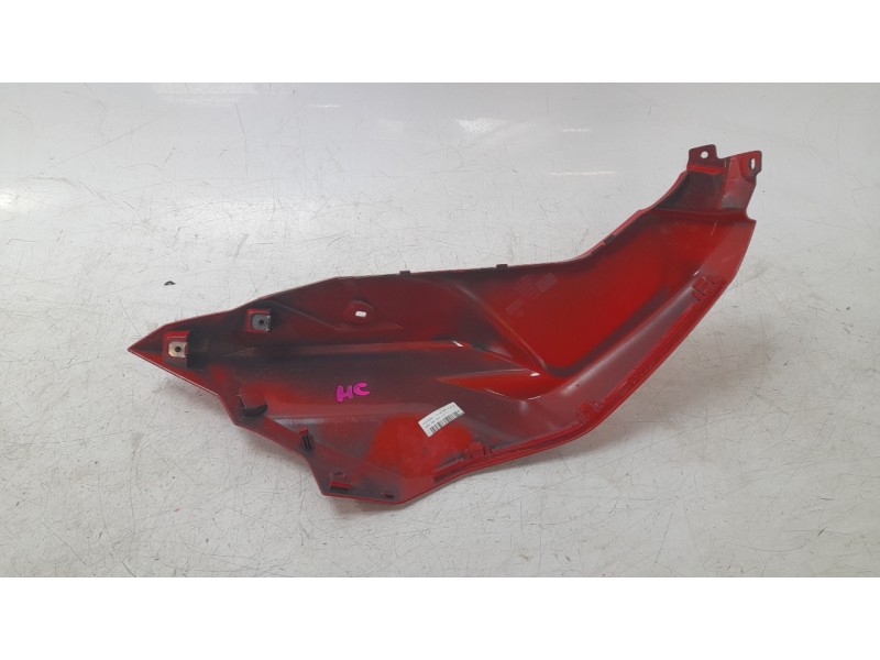 Recambio de moldura para bmw f (801cc - ) f 900 r a2 (4r90) referencia OEM IAM 46638403851  
