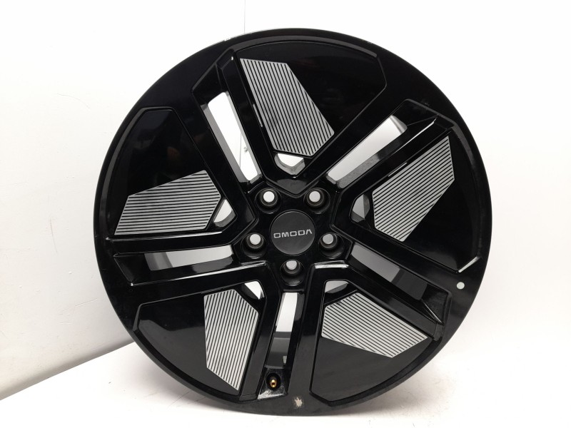 Recambio de llanta para omoda 5 1.6 referencia OEM IAM 203001840AA  
