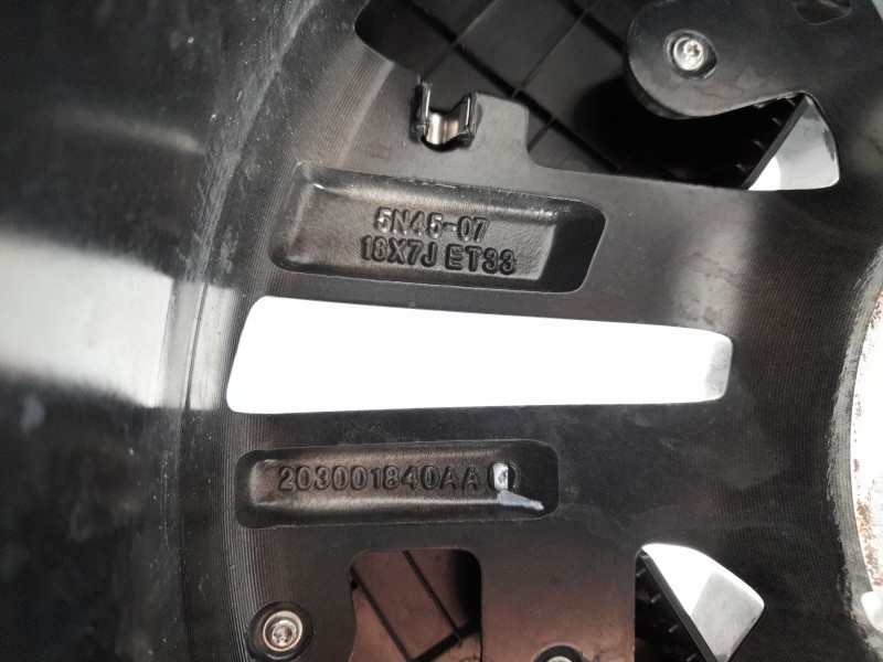 Recambio de llanta para omoda 5 1.6 referencia OEM IAM 203001840AA  