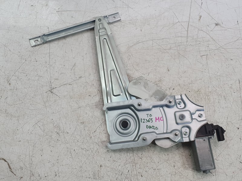 Recambio de elevalunas trasero derecho para dacia spring referencia OEM IAM 827206992R  