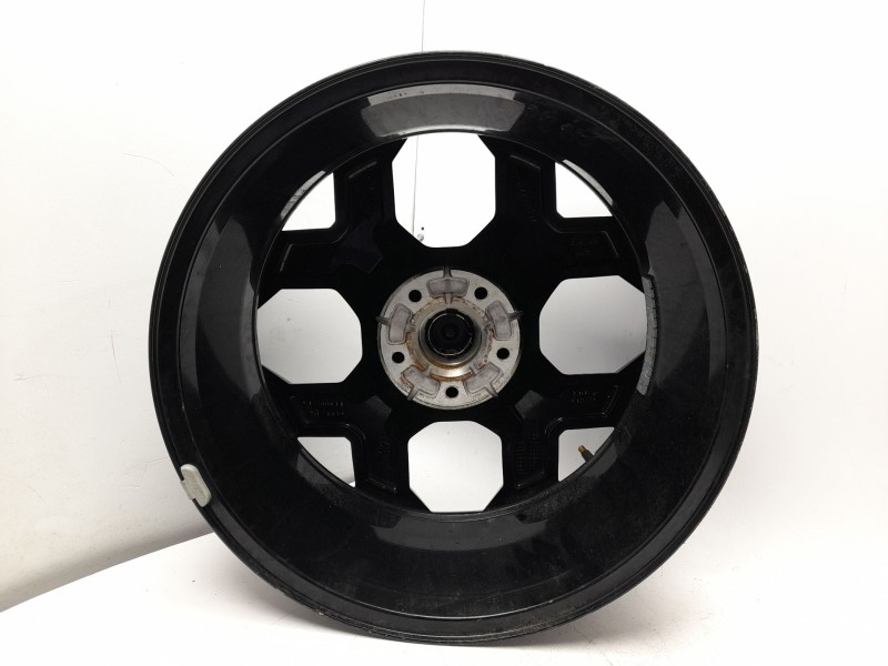 Recambio de llanta para renault 4 e-tech 120 referencia OEM IAM 403000461R  