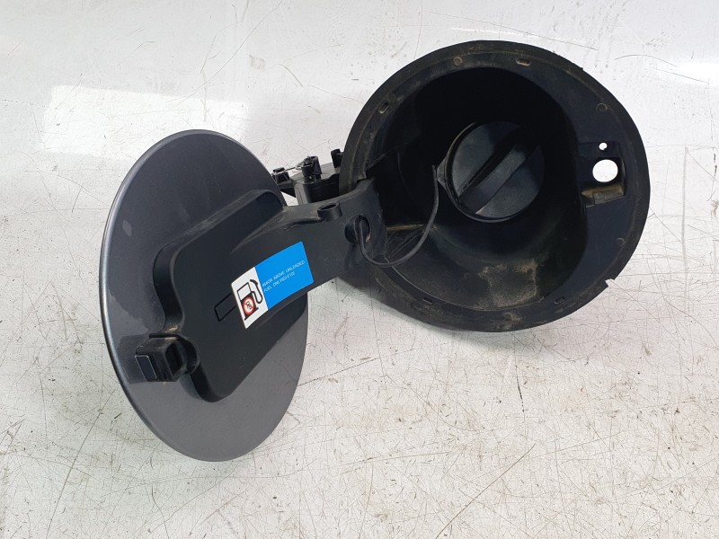 Recambio de tapa exterior combustible para byd seal u 1.5 plug-in hybrid awd referencia OEM IAM 13137449  