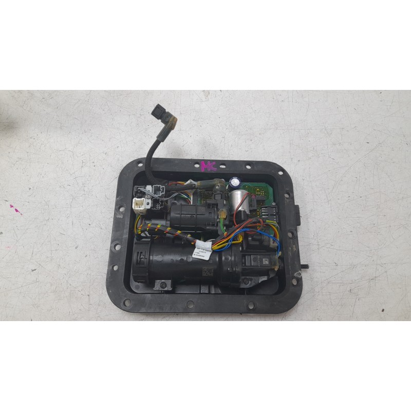 Recambio de deposito adblue para ds ds 3 / ds 3 crossback (ur_, uc_, uj_) 1.5 bluehdi 100 referencia OEM IAM 12678023  