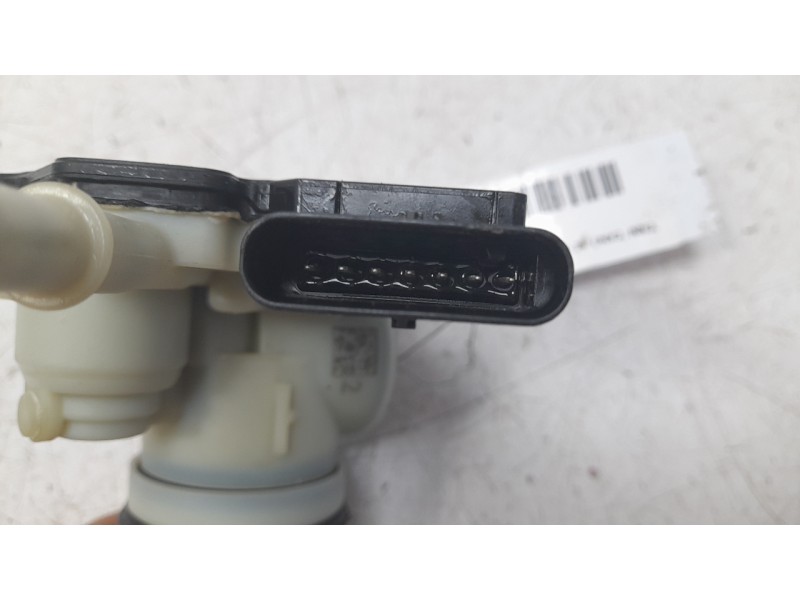 Recambio de bomba combustible para skoda octavia iv (nx3, nn3, pv3) 2.0 tdi referencia OEM IAM 5WA131969  