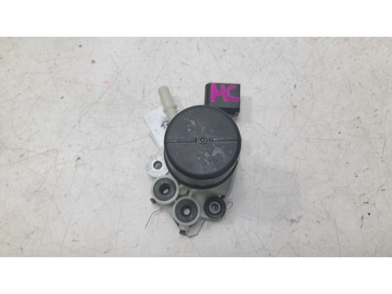 Recambio de deposito adblue para audi q2 (gab, gag) 30 tdi referencia OEM IAM 5Q0131969G 0444040074 